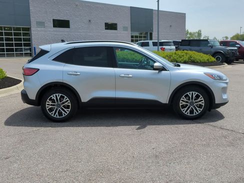 Used 2020 Ford Escape SEL FWD image 9