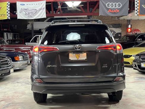 Used 2017 Toyota RAV4 LE w/ Carpet Mat Package AWD/4WD image 8
