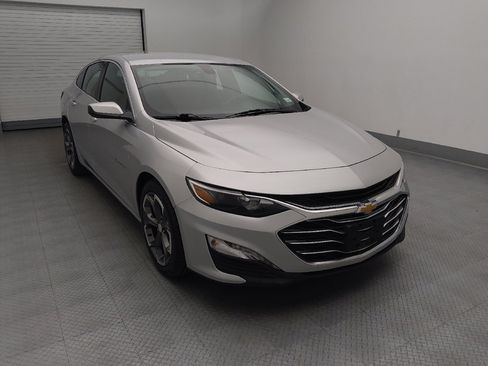 Used 2021 Chevrolet Malibu LT FWD image 14