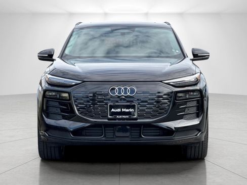 New 2025 Audi Q6 e-tron Premium Plus image 8