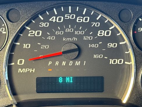 New 2025 GMC Savana 2500 w/ Driver Convenience Package image 21