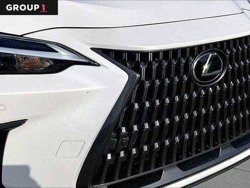 Used 2025 Lexus NX 250 FWD w/ Premium Package image 27