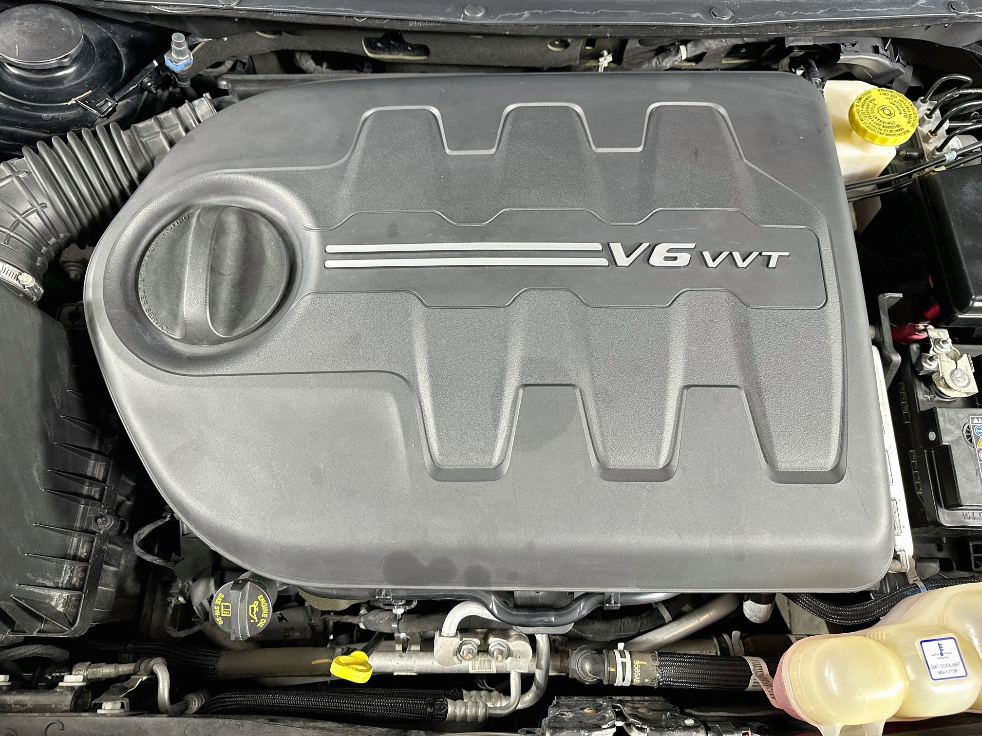 Used 2019 Jeep Cherokee Trailhawk AWD/4WD image 31