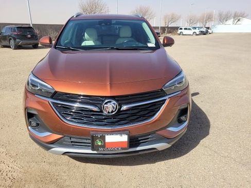 Used 2021 Buick Encore GX Essence w/ Advanced Technology Package image 3
