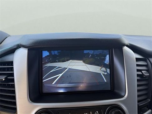 Used 2019 GMC Yukon SLT image 17