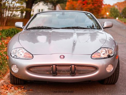 Used 2001 Jaguar XK8 Convertible image 13