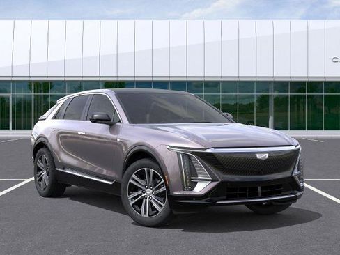 New 2026 Cadillac Lyriq Luxury image 7