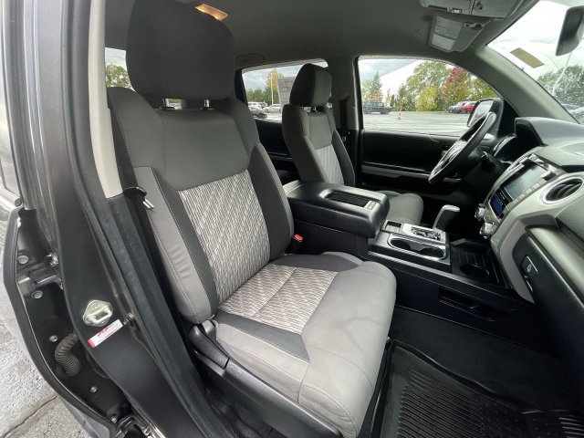 Used 2020 Toyota Tundra SR5 w/ TRD Off-Road Package AWD/4WD image 27