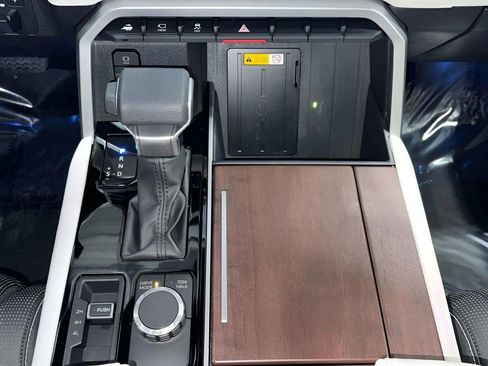 Used 2024 Toyota Sequoia Capstone image 32