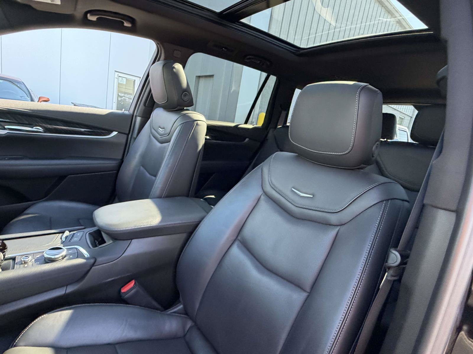 Certified 2024 Cadillac XT6 Premium Luxury w/ Technology Package AWD/4WD image 11