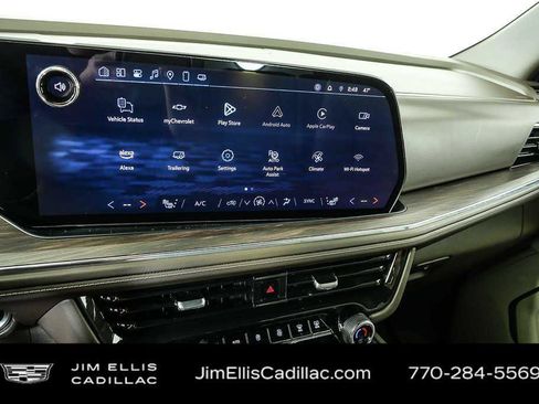 Used 2025 Chevrolet Tahoe LT AWD/4WD image 12