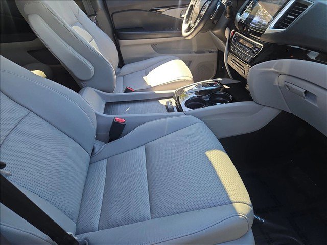 Used 2016 Honda Pilot Elite image 21