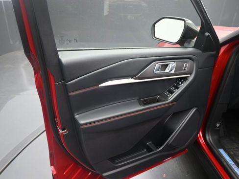 New 2026 Ford Explorer ST-Line image 8