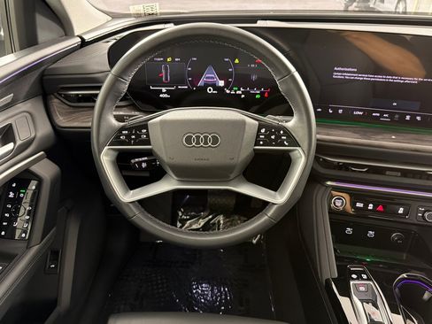 Used 2025 Audi Q5 Premium Plus w/ Premium Plus AWD/4WD image 13