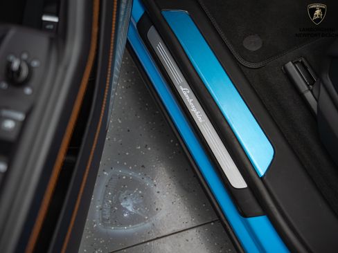 Used 2024 Lamborghini Urus S image 25