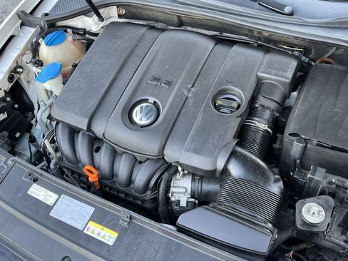 Used 2013 Volkswagen Passat 2.5 SE image 26