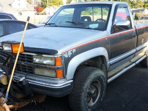 Used 1992 Chevrolet Silverado 2500 4x4 Regular Cab image 2