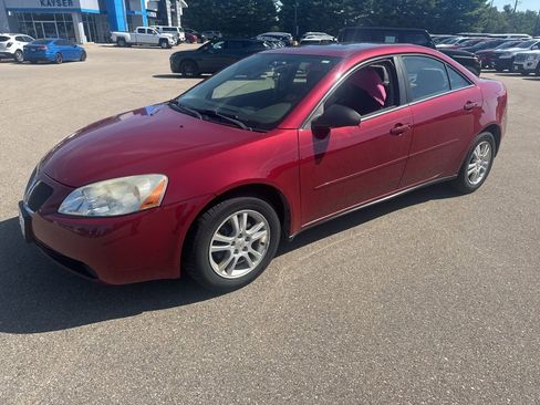 Used 2005 Pontiac G6 Sedan w/ Premium Value Package image 3