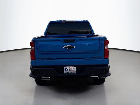 Used 2024 Chevrolet Silverado 1500 Custom Trail Boss w/ LPO, Dark Essentials Package AWD/4WD image 6