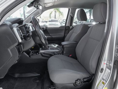 Used 2018 Toyota Tacoma SR5 image 15