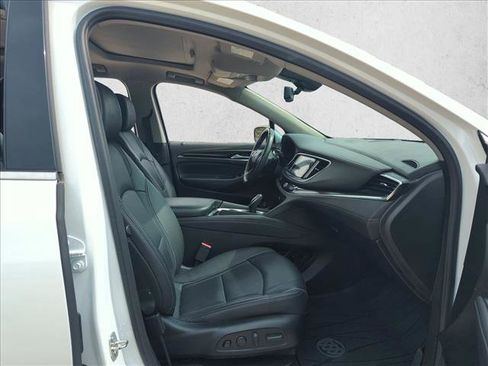 Used 2021 Buick Enclave Avenir w/ LPO, Cargo Package FWD image 19