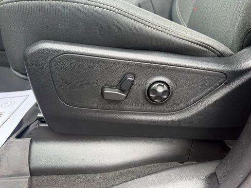Certified 2021 RAM 1500 Big Horn AWD/4WD image 17