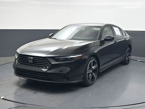 Used 2026 Honda Accord SE image 11