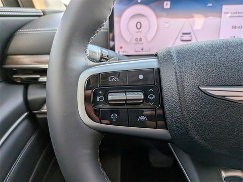 New 2026 Genesis GV80 2.5T Advanced image 16