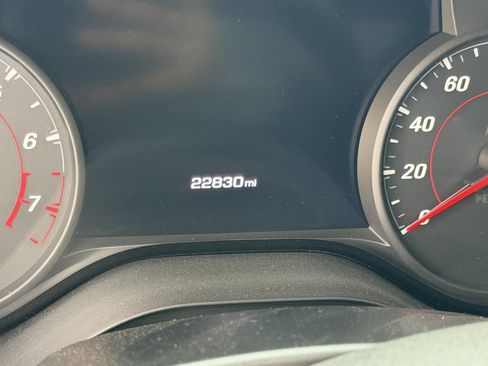 Used 2019 Chevrolet Camaro SS RWD image 7