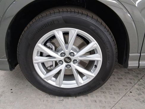 Used 2025 Audi Q3 2.0T Premium w/ Convenience Package image 11