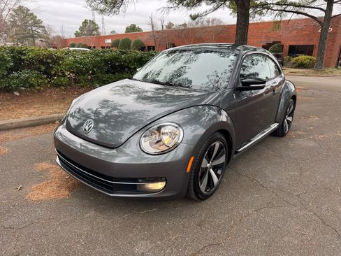 Used 2012 Volkswagen Beetle 2.0T image 9