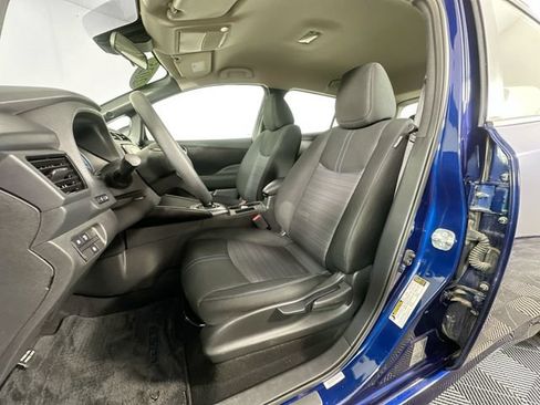 Used 2025 Nissan Leaf S FWD image 14