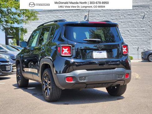 Used 2023 Jeep Renegade Altitude AWD/4WD image 3