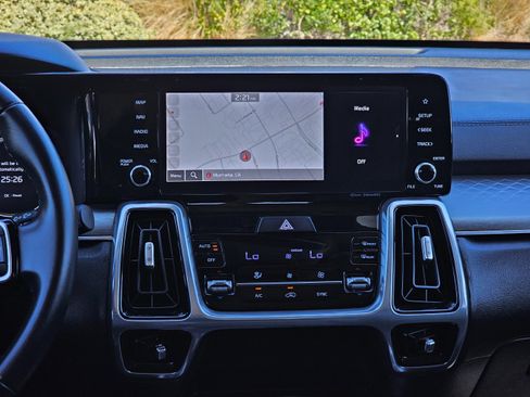 Used 2023 Kia Sorento SX FWD image 29
