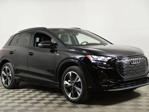 Certified 2024 Audi Q4 e-tron Prestige w/ Black Optic Package image 7