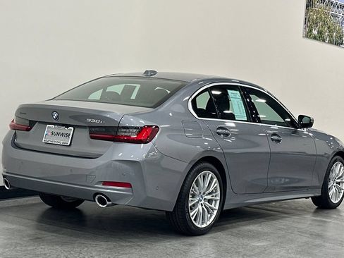 Used 2024 BMW 330e w/ Convenience Package RWD image 4