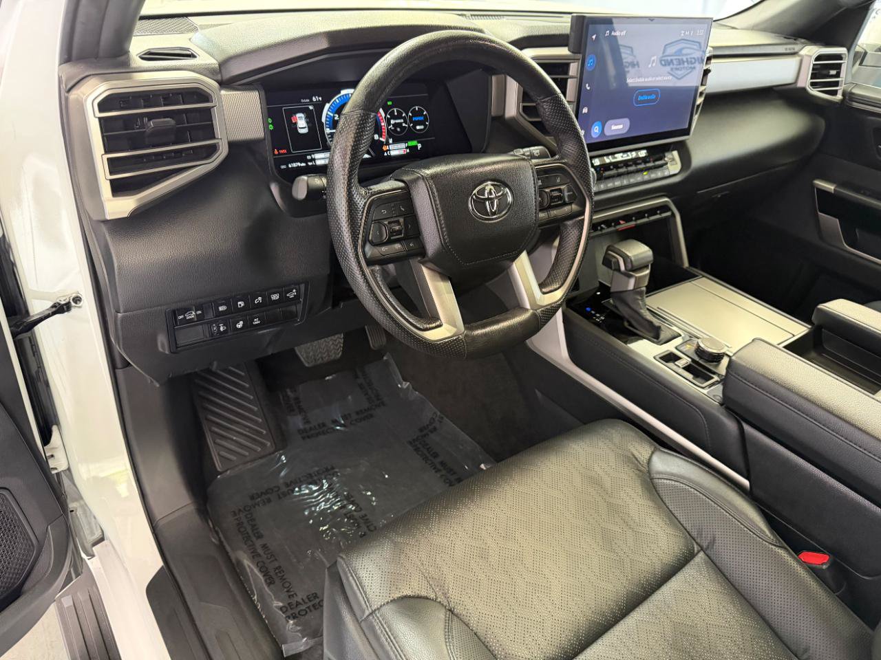 Used 2025 Toyota Sequoia Limited AWD/4WD image 14