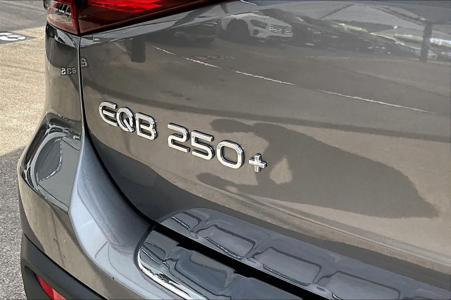 Used 2023 Mercedes-Benz EQB 250+ image 9