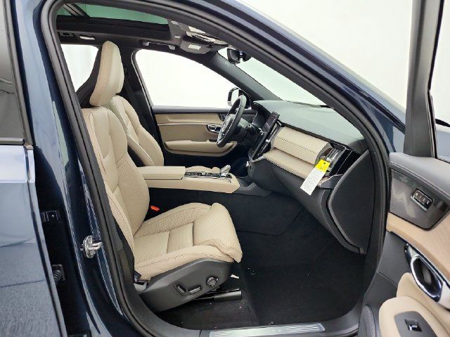 New 2027 Volvo XC90 B6 Ultra AWD/4WD image 18