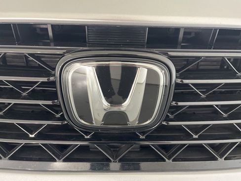 Used 2024 Honda Accord Sport image 27