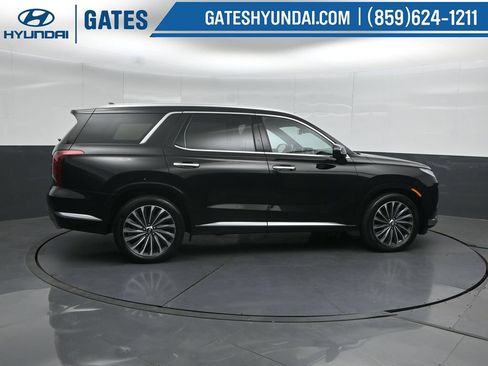 Certified 2024 Hyundai Palisade Calligraphy AWD/4WD image 3