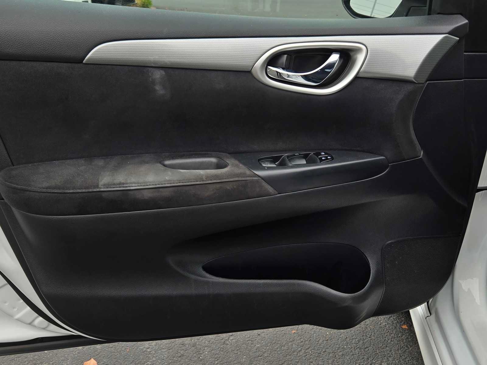 Used 2015 Nissan Sentra SR FWD image 8