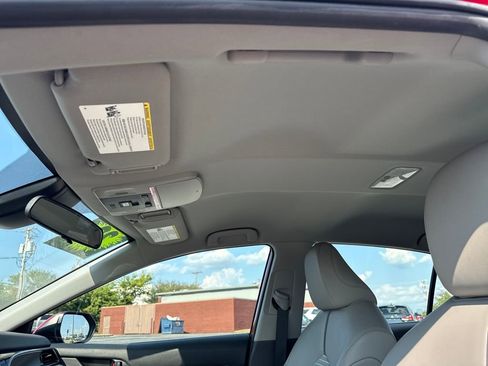 Used 2022 Toyota Camry SE image 26