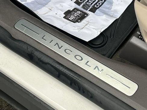 Used 2022 Lincoln Corsair AWD w/ Equipment Group 101A image 28