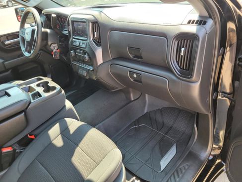 Used 2021 Chevrolet Silverado 1500 Custom Trail Boss AWD/4WD image 10