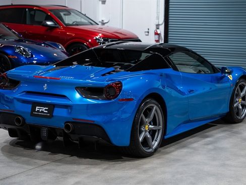 Used 2017 Ferrari 488 Spider RWD image 13