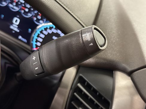 Used 2019 GMC Yukon XL Denali w/ Denali Ultimate Package image 32