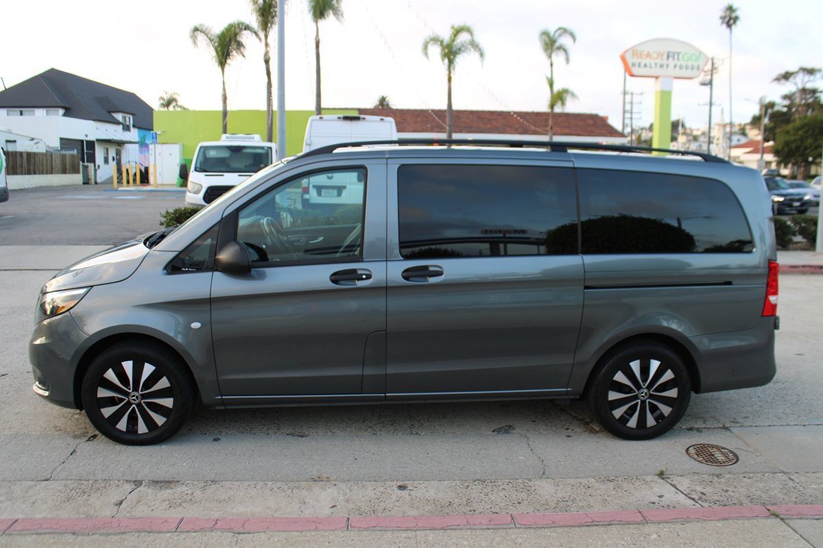 Used 2021 Mercedes-Benz Metris Passenger image 2