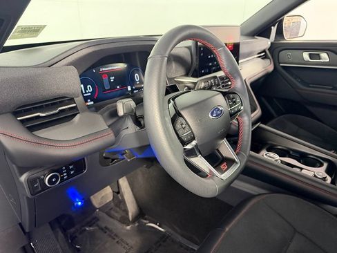 Used 2025 Ford Explorer ST AWD/4WD image 23