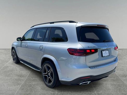 Used 2024 Mercedes-Benz GLS 450 4MATIC image 4